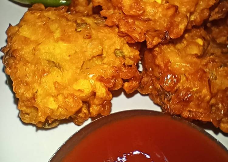 Simple Way to Prepare Homemade Corn Fritters