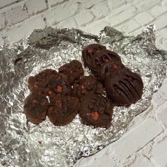 Chocolate pipped biscuit A picture of Chocolate pipped biscuit.