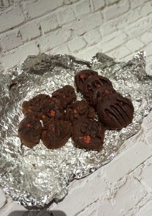 A picture of Chocolate pipped biscuit.