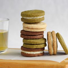 A picture of Brown Butter Sandwich Cookies.
