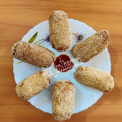 A picture of Bread Roll.