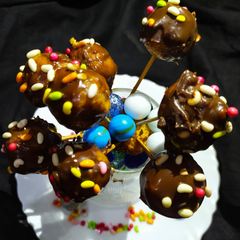 A picture of Cake Pops.