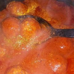 A picture of Turkey meatballs.