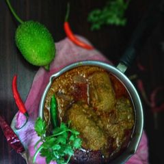 A picture of Kakrol Kalia (Spicy spine gourd curry).