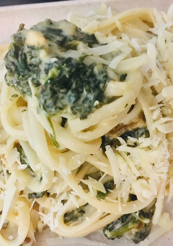 Una foto de 🥬ESPINACAS🥬 🍵CREMOSAS🍵 (ideales para acompañar tallarines) 🍜🍜