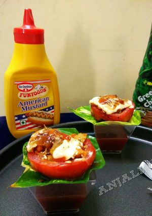 A picture of Tomato pizza cups.