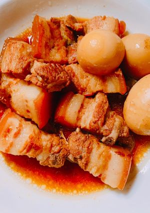 Hình của món Thịt kho trứng.
