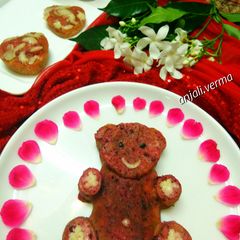 A picture of Beetroot Teddybear Cheese Pizza Cake.