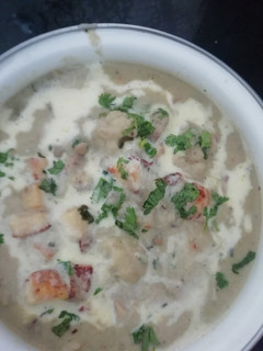 தாபா ஸ்டைல் வெள்ளைக் குருமா(dhaba style white kurma recipe in tamil) செய்முறை முக்கிய புகைப்படம்