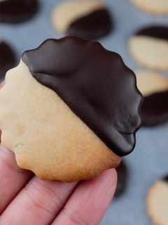 A picture of Condensed Milk Cookies [Beginner-Friendly].