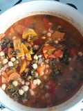 Potaje de garbanzos con kale y calabaza