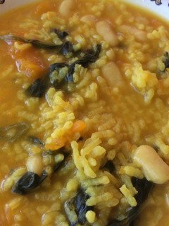 Una foto de Arroz con habichuelas muy fácil