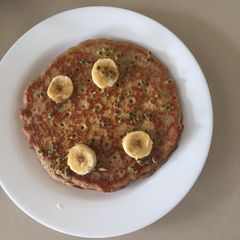 A picture of Oatmeal pancakes with bananas #localfoodcontest_Nairobi_East.