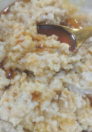 A picture of Honey Oatmeal.