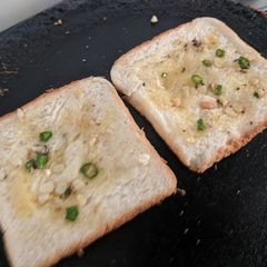 A picture of Garlic bread.