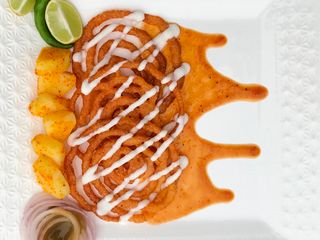 Aloo Jalebi Chaat
