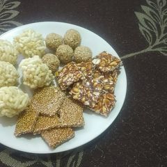 A picture of Til and Peanut chikki.