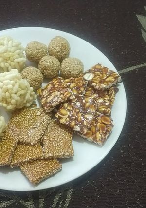 A picture of Til and Peanut chikki.