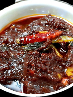 சேலம் செட்டியார் சீமந்தம் புளிக்காச்சல்/கட்டு சோறு புளி (Pulikaachal recipe in tamil) செய்முறை முக்கிய புகைப்படம்
