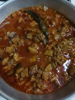 صورة لوصفة منزلة باذنجان مع لحمة