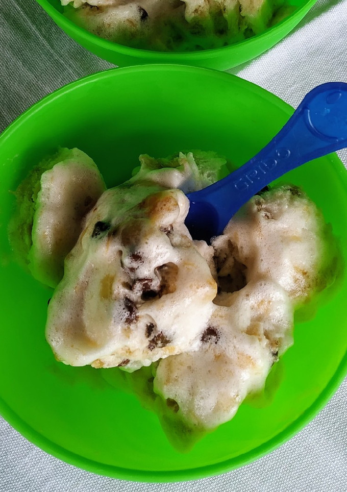 Una foto de Postre helado light de banana y chip de chocolate
