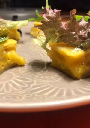 Una foto de Tapa de Tortilla de patatas y cebolla