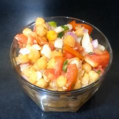 A picture of Chana chat.