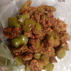 A picture of Capsicum in gramflour.