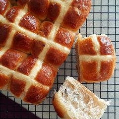 A picture of Fluffy Hot Cross Buns.