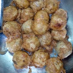 A picture of Yam balls.