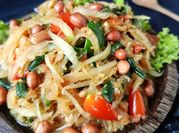 Gambar somtam pepaya muda