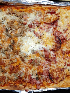 Una foto de Pizza casera 3 en 1