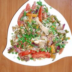 A picture of Stir fry chilli mushrooms 🍄🫑🥕.