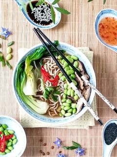 Vietnamesische Nudelsuppe Rezepthauptbild