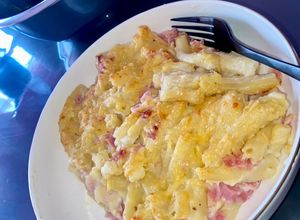 Une photo de Gratin de pâtes au jambon & gouda
