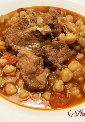Foto principal de Garbanzos, con carne de cordero