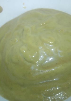 Una foto de Salsa de berenjena y aguacate😋