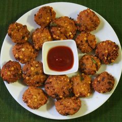 A picture of Dal Vada.