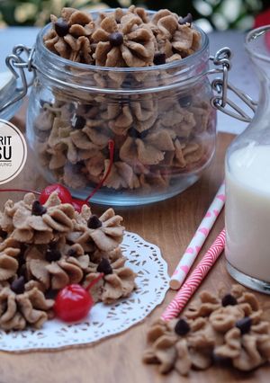 Foto resep Semprit susu (3 bahan saja)