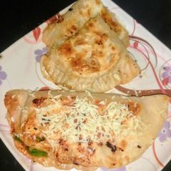 A picture of Pizza paratha.