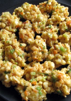 A picture of Fried Squid Balls.