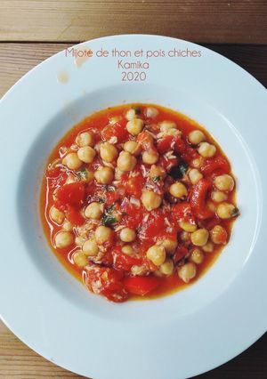 Une photo de Mijote de thon et pois chiche