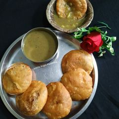 A picture of Brown (Khasta).
