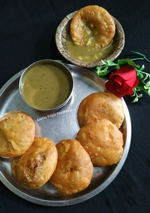 A picture of Brown (Khasta).