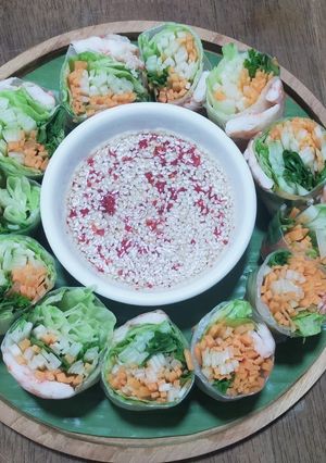 Foto resep Vietnamese Spring Rolls With Sesame Plum Sauce ala Shebb's Kitchen