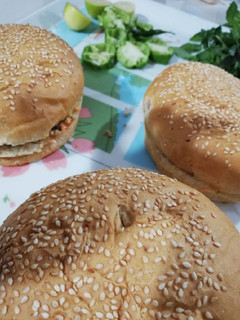 عکسی از دستور همبرگر خانگی😋