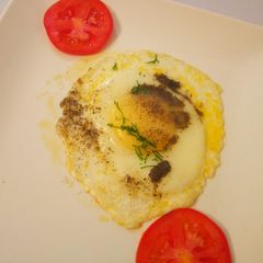 A picture of Sunny Side up eggs.