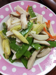 杏鮑菇炒時蔬 的食譜成品照片