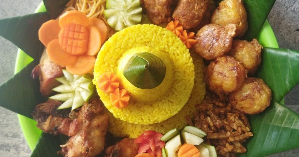 Tumpeng Nasi Kuning