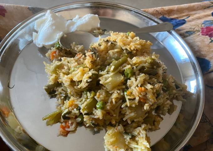 How to Prepare Super Quick Homemade Methi pulav